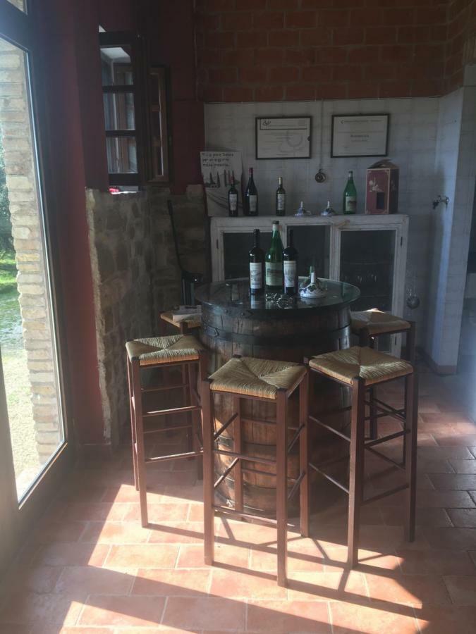 Agriturismo Wine Casale Villa Chiara Torgiano Exterior photo